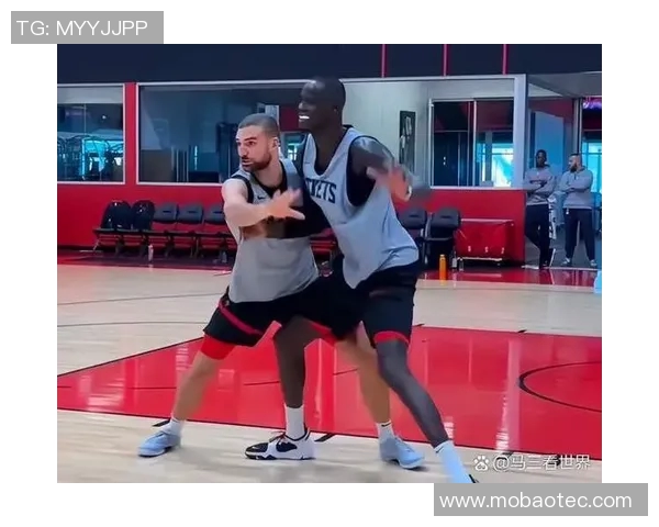 2017年NBA火箭队与掘金队精彩对决回顾及赛季表现分析