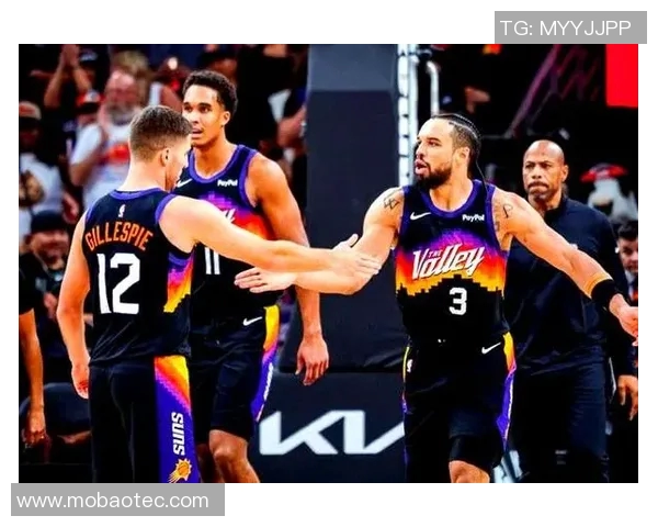 太阳队与森林狼季前赛精彩对决展现新赛季球队实力与战术风采