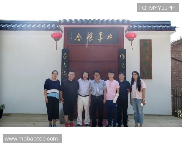 贾诚:探索传统与现代交融的艺术之路与人生哲学 贾诚:探索传统与现代交融的艺术之路与人生哲学